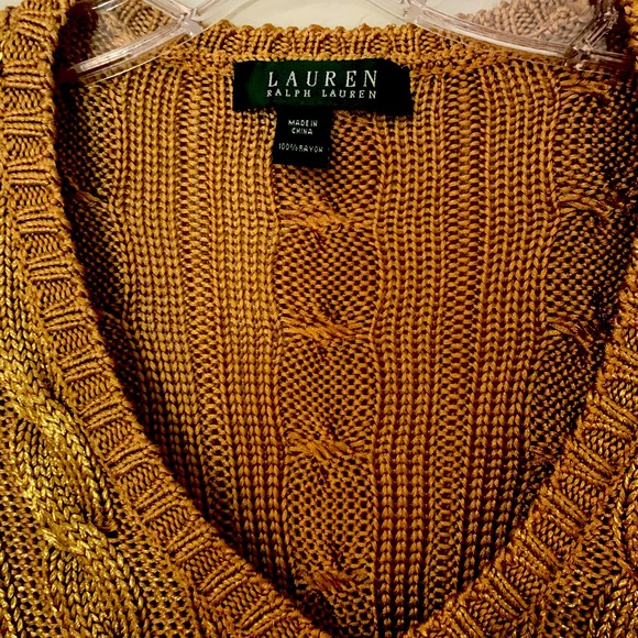 Ralph Lauren, sophisticated gold V-neck. Medium size. Never worn. - Picture 2 of 6